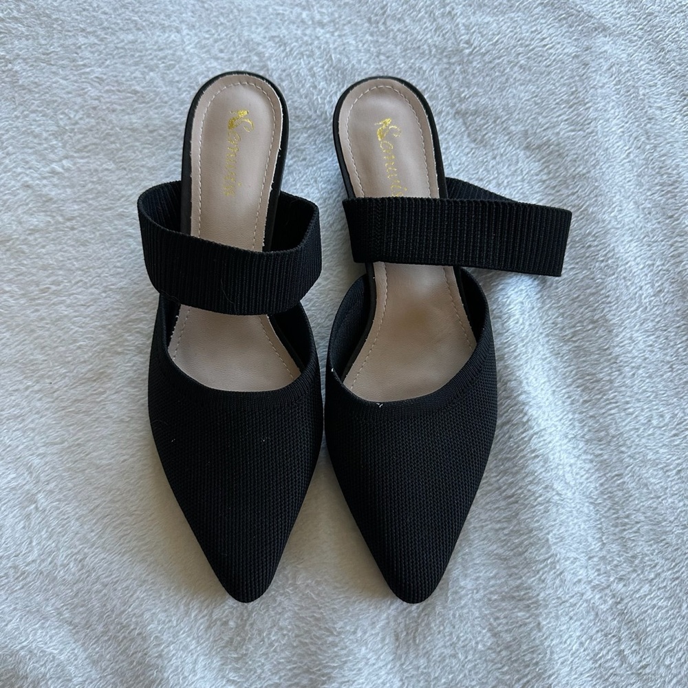 Forever 21 Black Women's Mules with Wide Strap